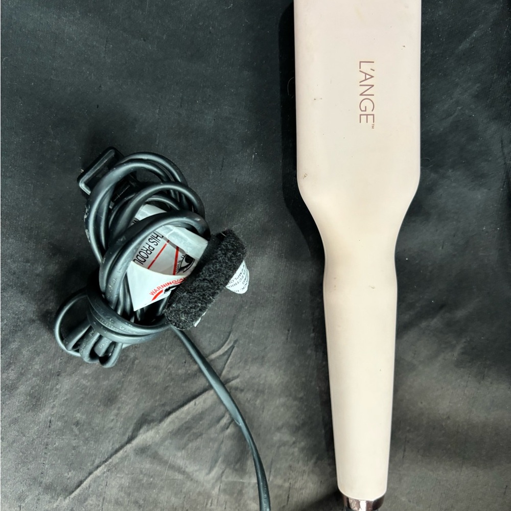 L’ange Le VIte Ceramic Straightening Brush